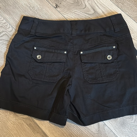 White House Black Market Black Utility Shorts - Picture 4 of 10